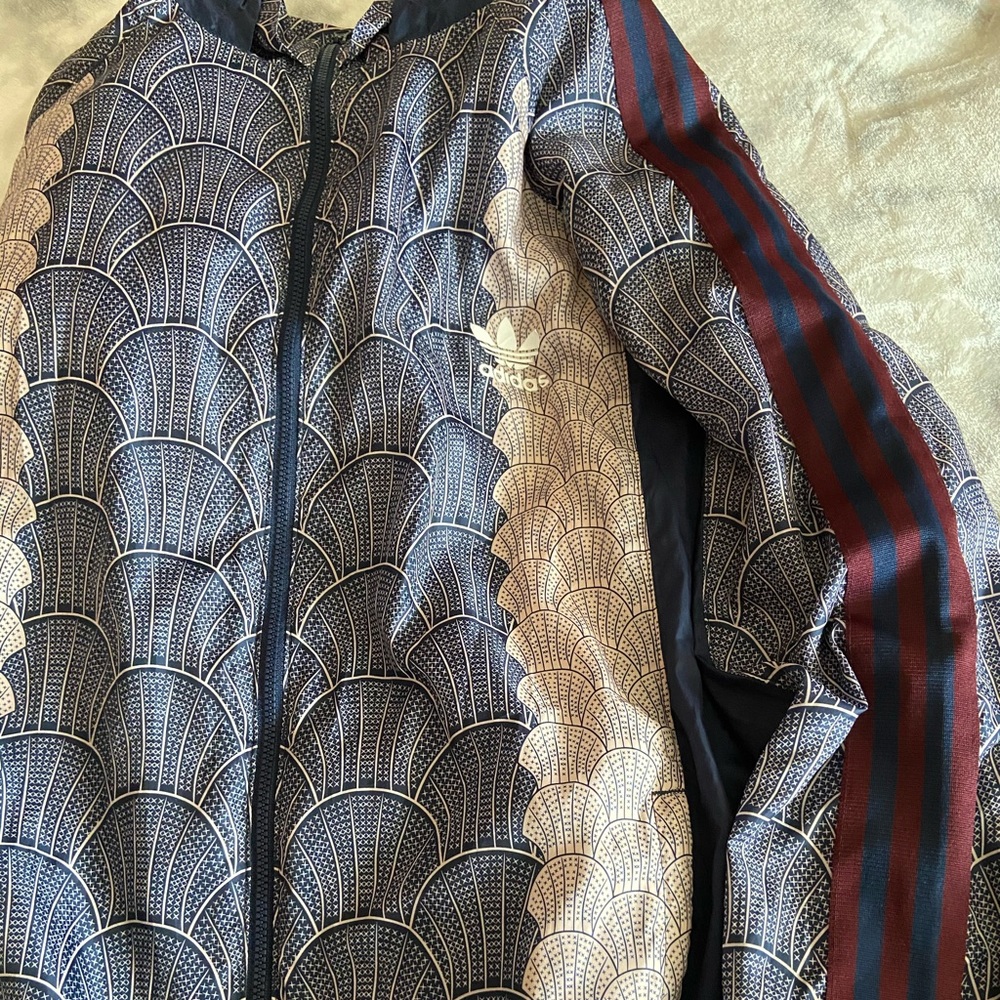 adidas windbreaker